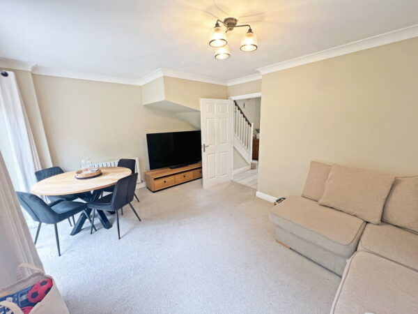 Wellington Close, Burbage, Hinckley, Leicestershire, LE10 2GH