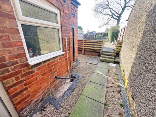 Central Road, Hugglescote, Coalville, Leicestershire, LE67 2FN