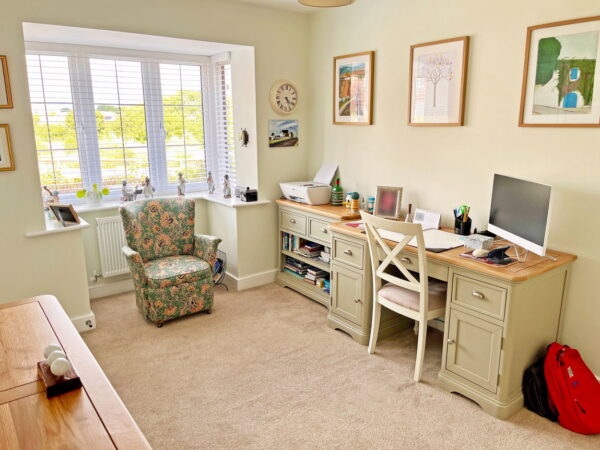 Iris Close, Shepshed, Loughborough, Leicestershire, LE12 9FS