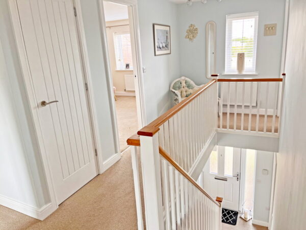 Iris Close, Shepshed, Loughborough, Leicestershire, LE12 9FS
