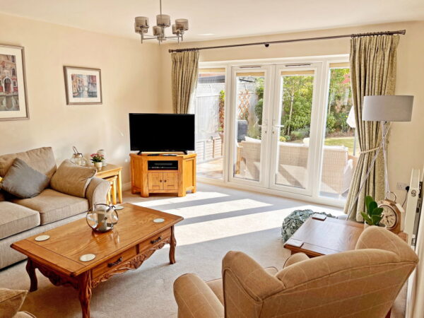 Iris Close, Shepshed, Loughborough, Leicestershire, LE12 9FS