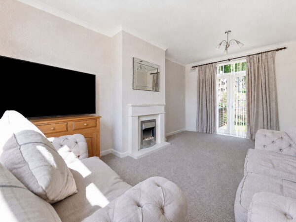 Valley Road, Carlton, Nottingham, NG4 1LS