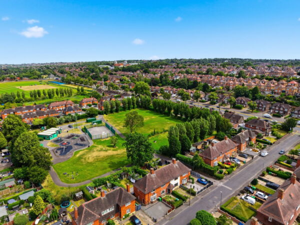 Harmston Rise, Nottingham, Nottinghamshire, NG5 1NS