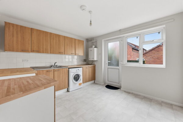 Woodville Road, Nottingham, Nottinghamshire, NG5 2JS