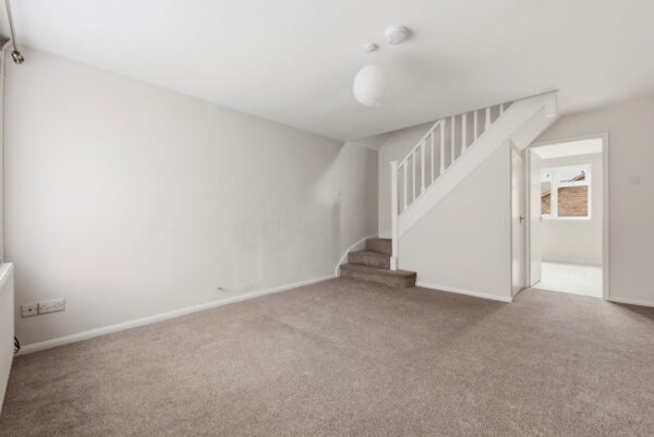 Woodville Road, Nottingham, Nottinghamshire, NG5 2JS