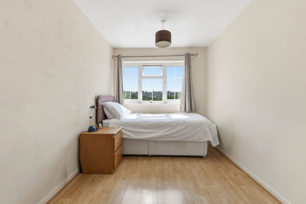 Holkham Close, Woodthorpe View, Arnold, Nottingham, NG5 6PU