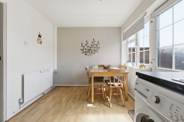 Holkham Close, Woodthorpe View, Arnold, Nottingham, NG5 6PU