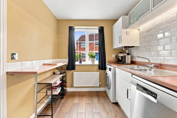 Braunton Crescent, Mapperley, Nottingham, Nottinghamshire, NG3 5SZ