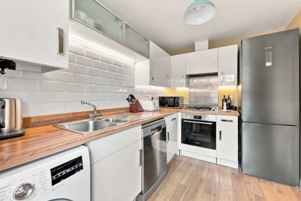 Braunton Crescent, Mapperley, Nottingham, Nottinghamshire, NG3 5SZ