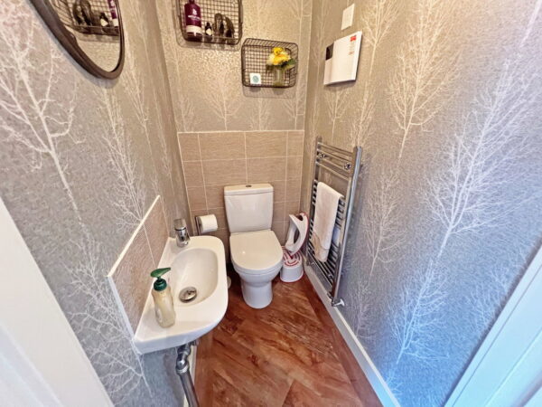 Strathy Close, Lubbesthorpe, Leicester, Leicestershire, LE19 4LR
