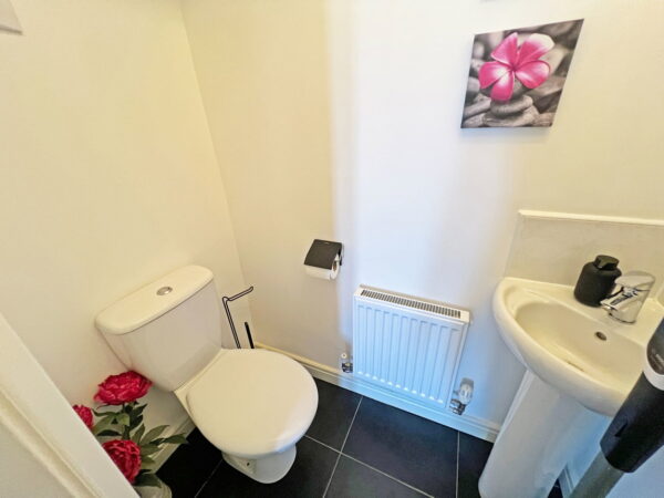 Snow Avenue, Blaby, Leicester, Leicestershire, LE8 4BR