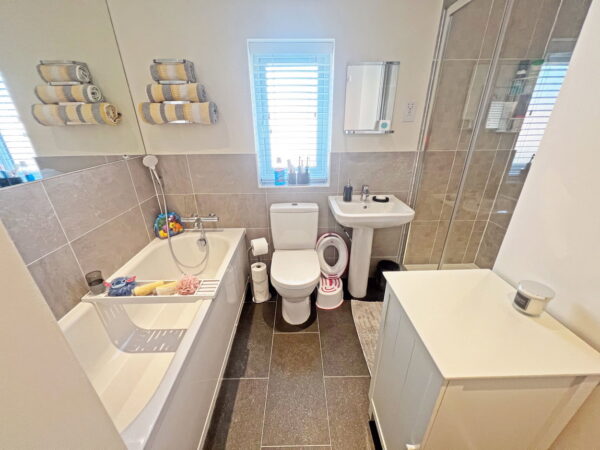 Strathy Close, Lubbesthorpe, Leicester, Leicestershire, LE19 4LR