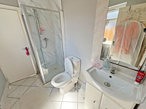 Oakland Avenue, Leicester, Leicestershire, LE4 7SG