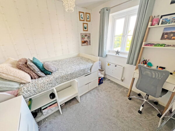 Snow Avenue, Blaby, Leicester, Leicestershire, LE8 4BR