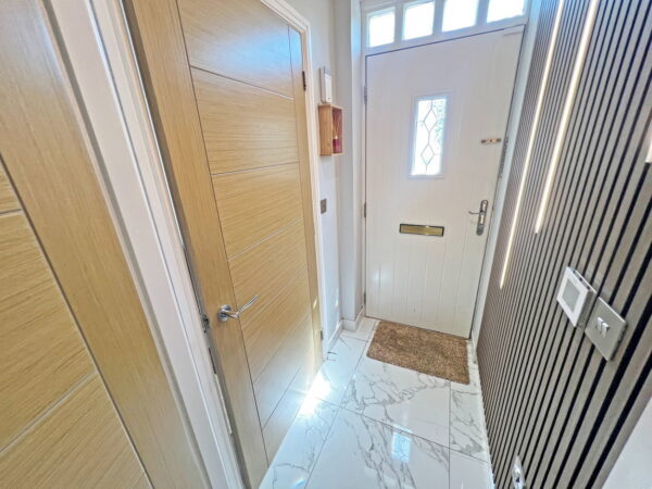 Birkby Close, Hamilton, Leicester, Leicestershire, LE5 1PS