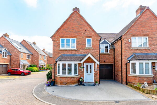 Saxon Close, Mawsley, Kettering, Northamptonshire, NN14 1UG