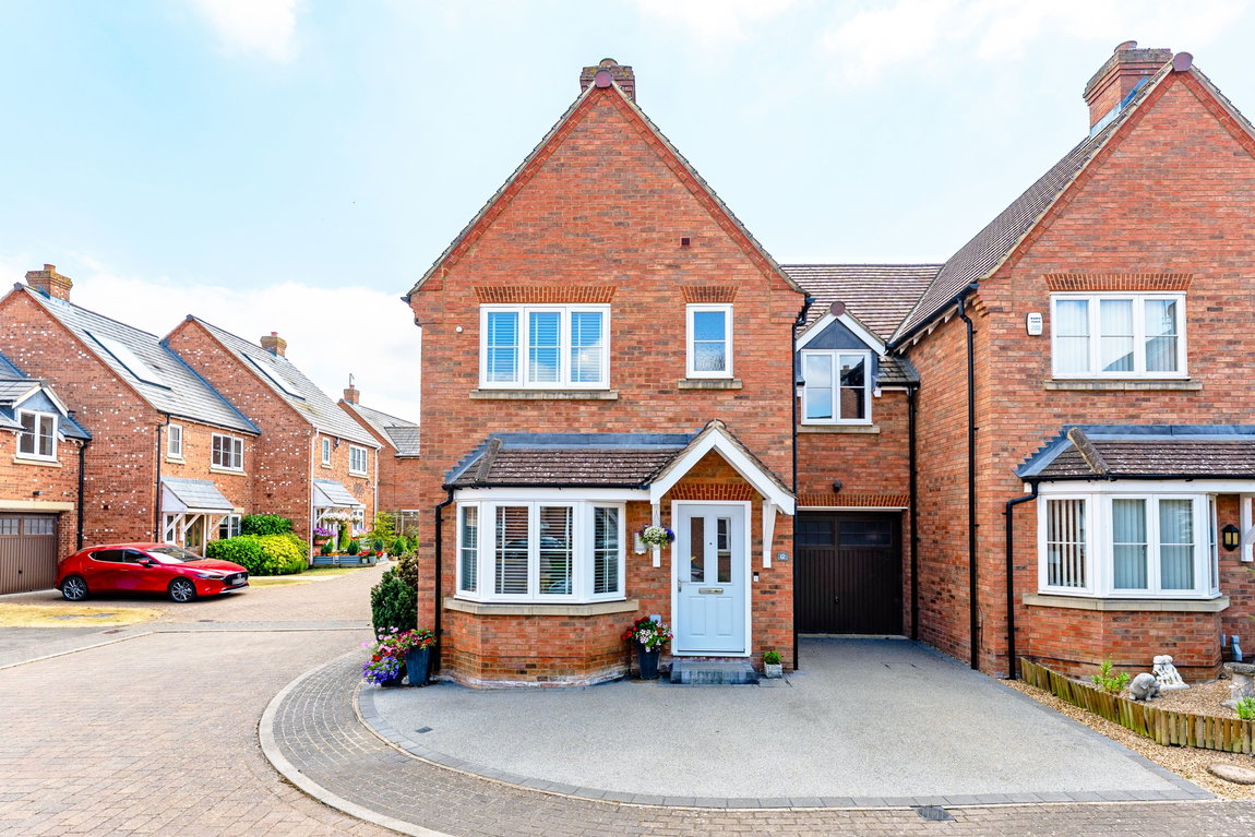 Saxon Close, Mawsley, Kettering, Northamptonshire, NN14 1UG