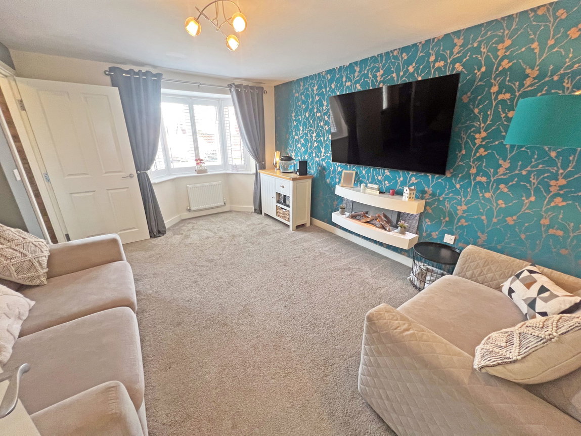 Strathy Close, Lubbesthorpe, Leicester, Leicestershire, LE19 4LR