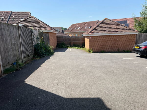 Birkby Close, Hamilton, Leicester, Leicestershire, LE5 1PS