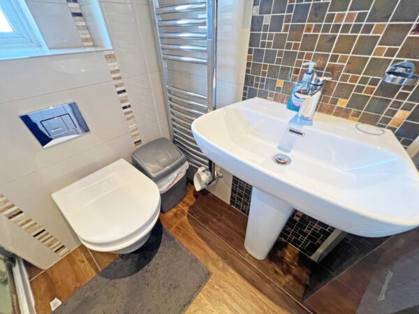 Birkby Close, Hamilton, Leicester, Leicestershire, LE5 1PS