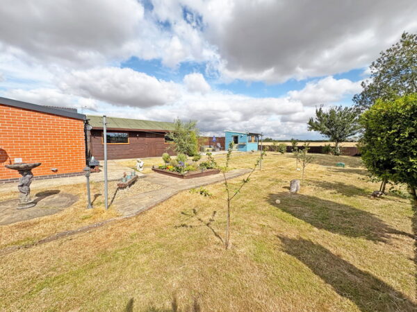 Spilsby Road, Thorpe St. Peter, Skegness, Lincolnshire, PE24 4PR
