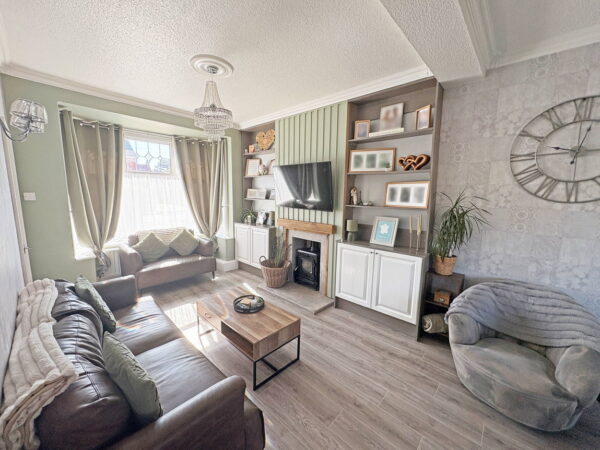 Sunningdale Drive, Skegness, Lincolnshire, PE25 1AU