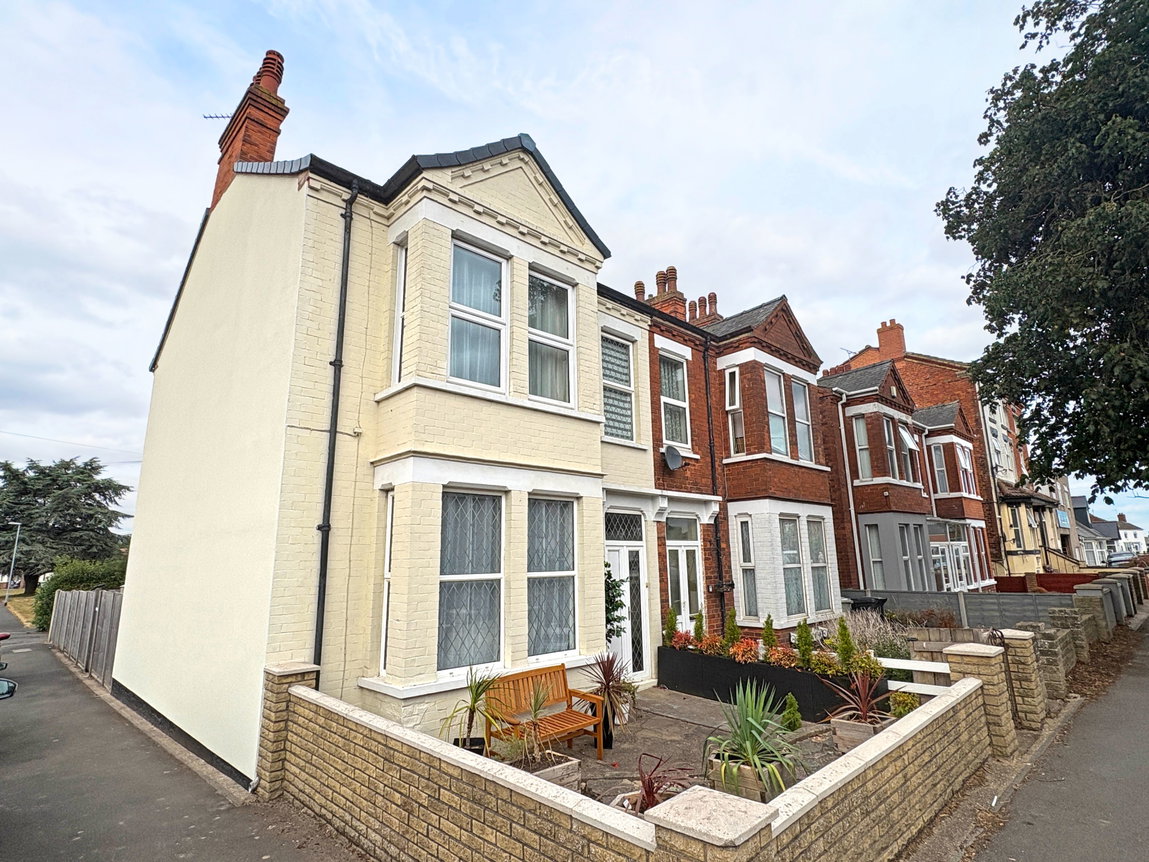 Wainfleet Road, Skegness, Lincolnshire, PE25 3RX