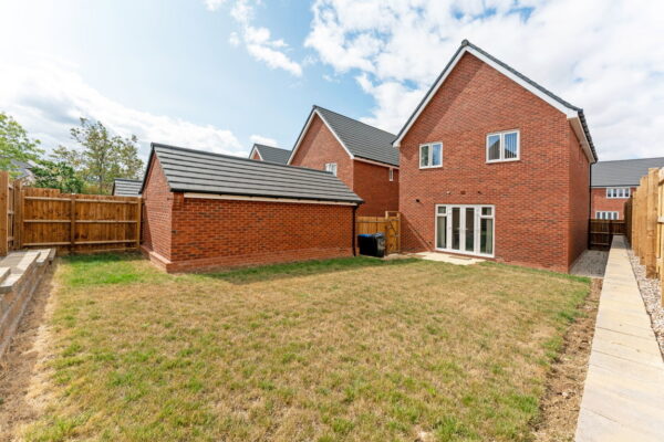 Daffodil Close, Eden Park, Rugby, Warwickshire, CV21 1WD