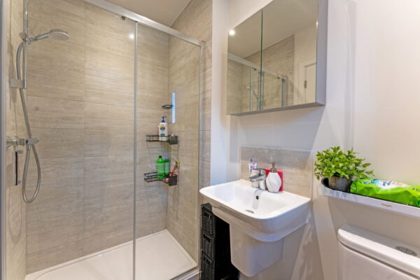Daffodil Close, Eden Park, Rugby, Warwickshire, CV21 1WD