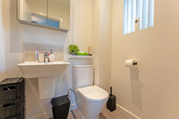 Daffodil Close, Eden Park, Rugby, Warwickshire, CV21 1WD