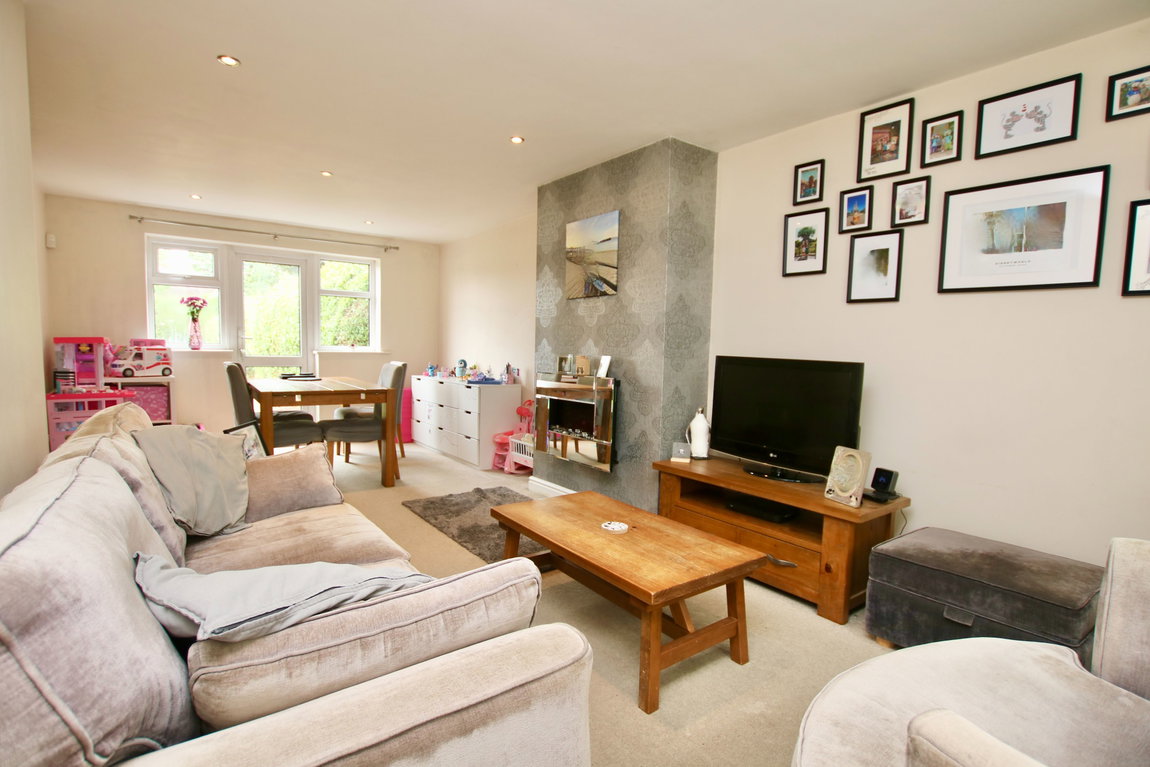 Gardendale Avenue, Clifton, Nottingham, NG11 9HX