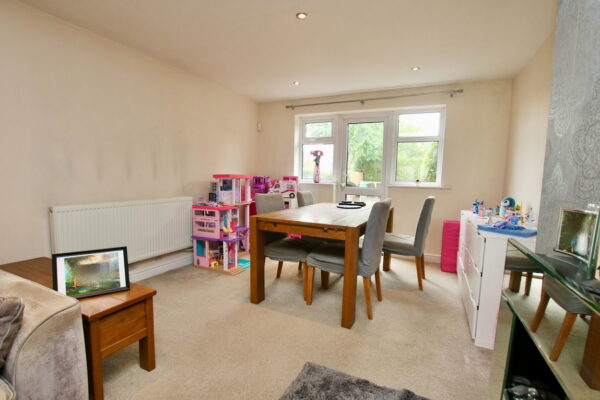 Gardendale Avenue, Clifton, Nottingham, NG11 9HX