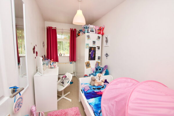 Gardendale Avenue, Clifton, Nottingham, NG11 9HX