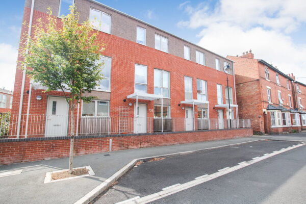Wilford Crescent East, Nottingham, NG2 2EF