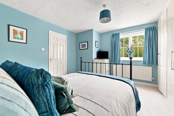 Fairburn Way, Watnall, Nottingham, Nottinghamshire, NG16 1GH