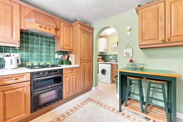 Fairburn Way, Watnall, Nottingham, Nottinghamshire, NG16 1GH