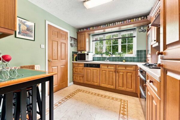 Fairburn Way, Watnall, Nottingham, Nottinghamshire, NG16 1GH