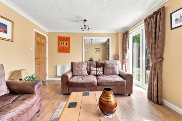 Fairburn Way, Watnall, Nottingham, Nottinghamshire, NG16 1GH