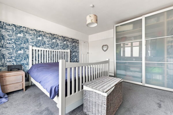 Cowper Road, Woodthorpe, Nottingham, Nottinghamshire, NG5 4FZ
