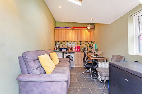 Kingsley Avenue, Kettering, NN16 9ES