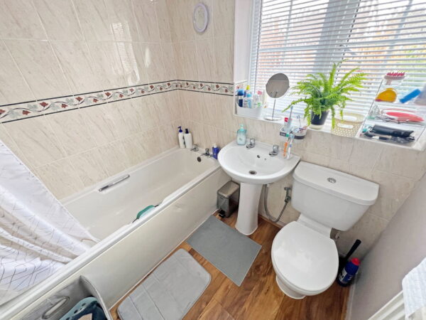 Strathern Road, Leicester, Leicestershire, LE3 9RZ