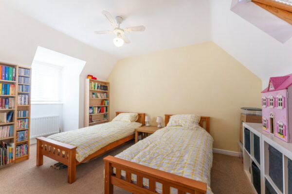 Buttercup Road, Desborough, Kettering, NN14 2GY