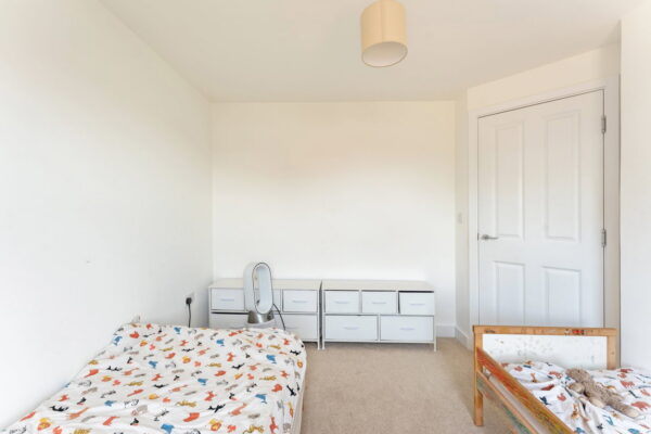 Chaffinch Road, Brookfields, Fleckney, LE8 8FB