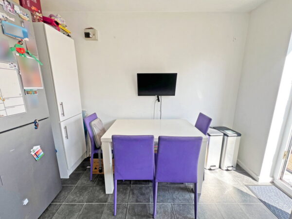 Pinewood Avenue, Thurmaston, Leicester, Leicestershire, LE4 8HZ