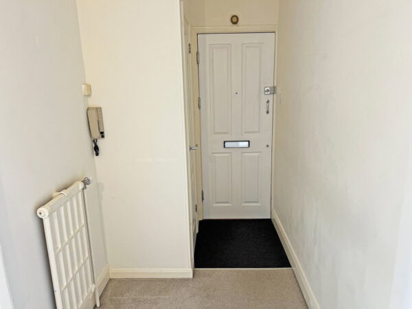 Knighton Park Road, Leicester, Leicestershire, LE2 1ZB