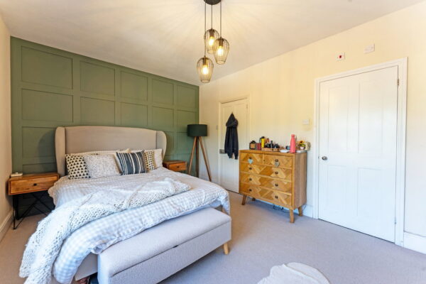 Northampton Road, Earls Barton, Northamptonshire, NN6