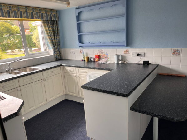 Oakside Crescent, Leicester, LE5 6SJ