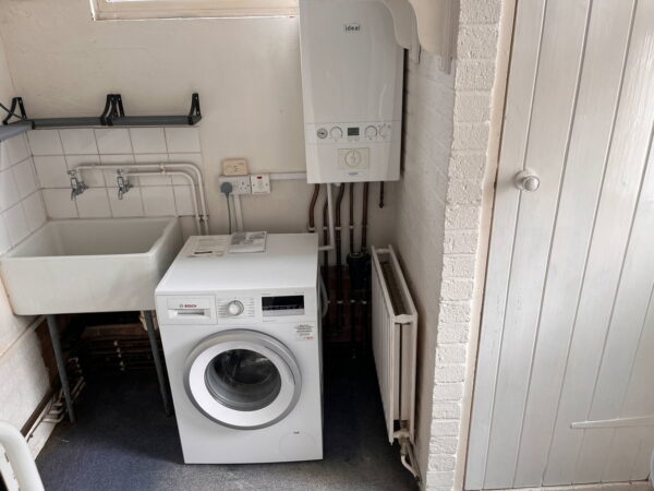 Oakside Crescent, Leicester, LE5 6SJ