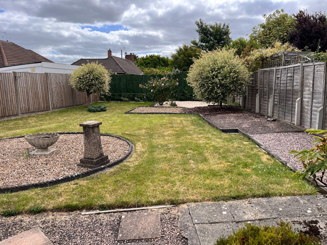 Oakside Crescent, Leicester, LE5 6SJ
