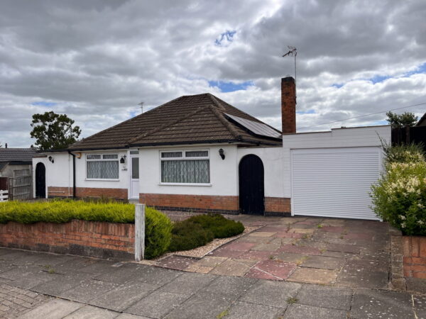 Oakside Crescent, Leicester, LE5 6SJ